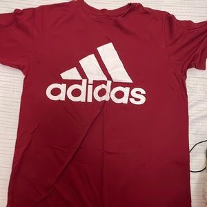 Red Adidas T-shirt size M